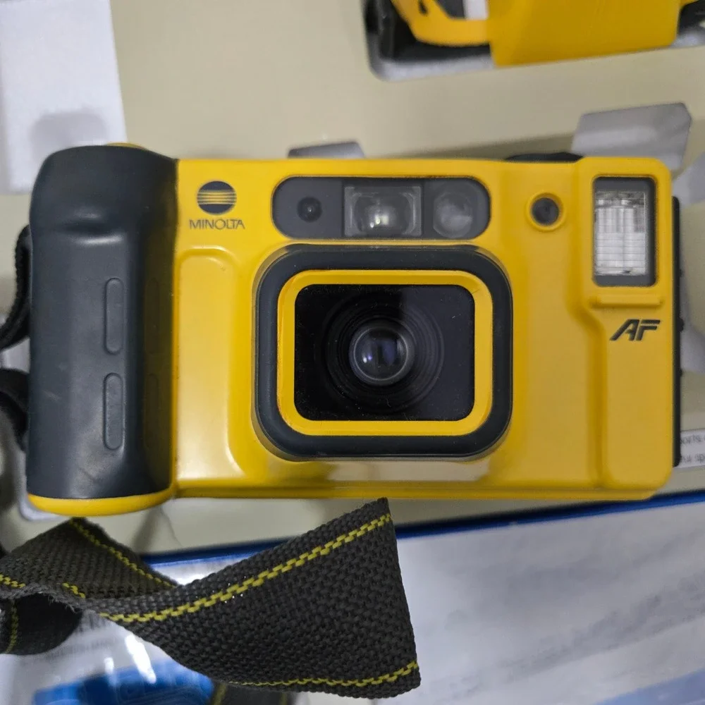 Minolta weathermatic dual